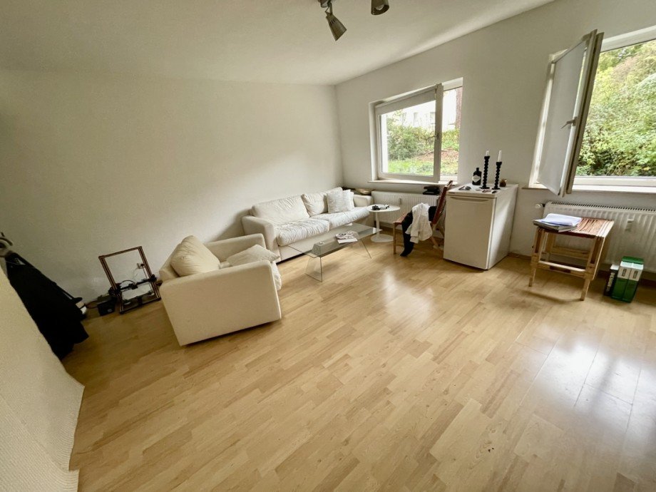 Wohn-/Schlafraum - EG links Mehrfamilienhaus K�ln / Niehl