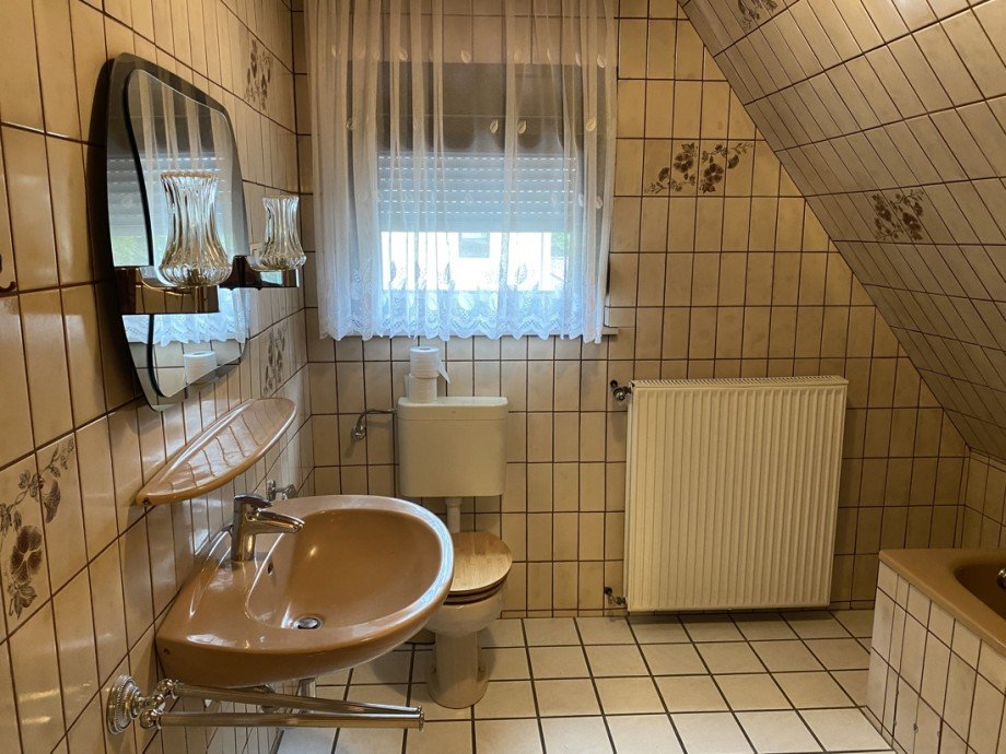 Wannenbad Doppelhaush�lfte Neuwied / Niederbieber