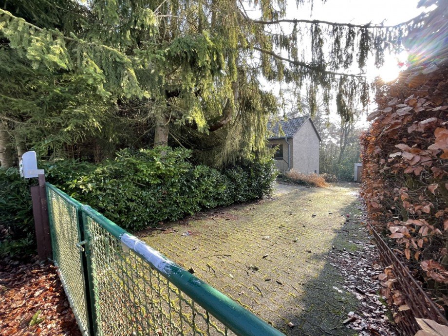Stra�enansicht Einfamilienhaus Breitscheid