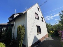  Haus verkaufen Rengsdorf! Viel Platz f�r Jung + Alt! Wohnen in H�henlage vor den Toren der Stadt!