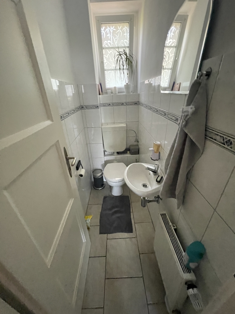 1 OG - WC Mehrfamilienhaus K�ln / Merheim
