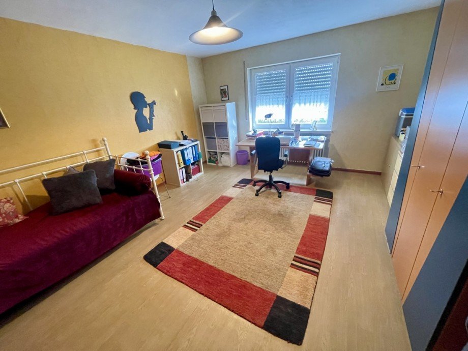 Wohnung Erdgeschoss Mehrfamilienhaus Stra�enhaus