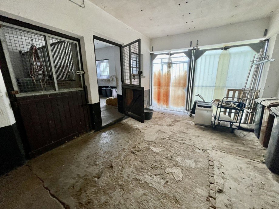 Stallungen Einfamilienhaus Linz am Rhein