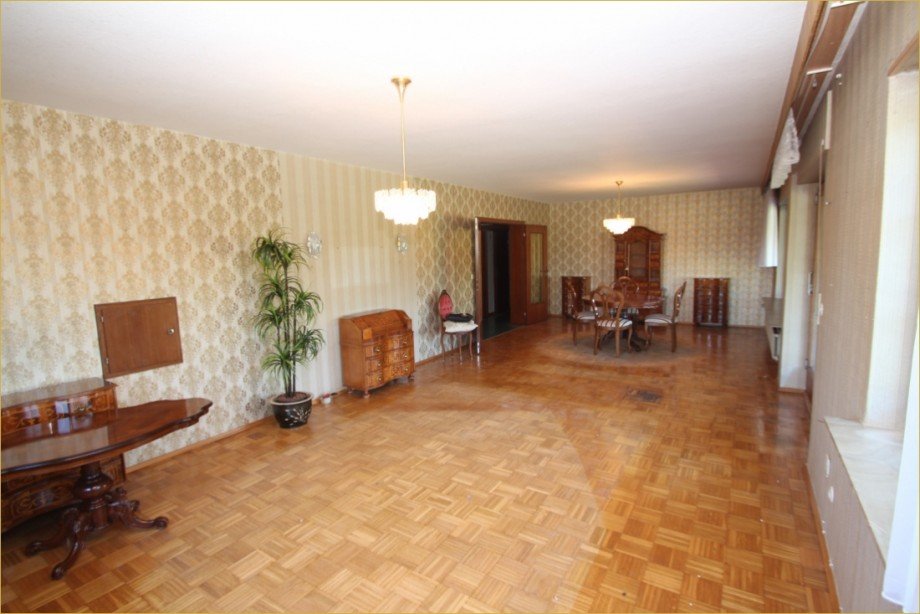 Wohnbereich mit Ausgang in den Garten Einfamilienhaus Raubach