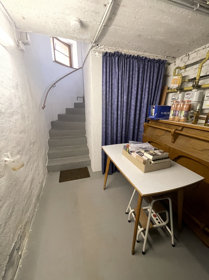 Keller - Flur Mehrfamilienhaus K�ln / Merheim