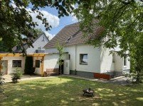 Hauptbild VERKAUFT! Haus verkaufen Flammersfeld! Großzügiges, teilmodernisiertes