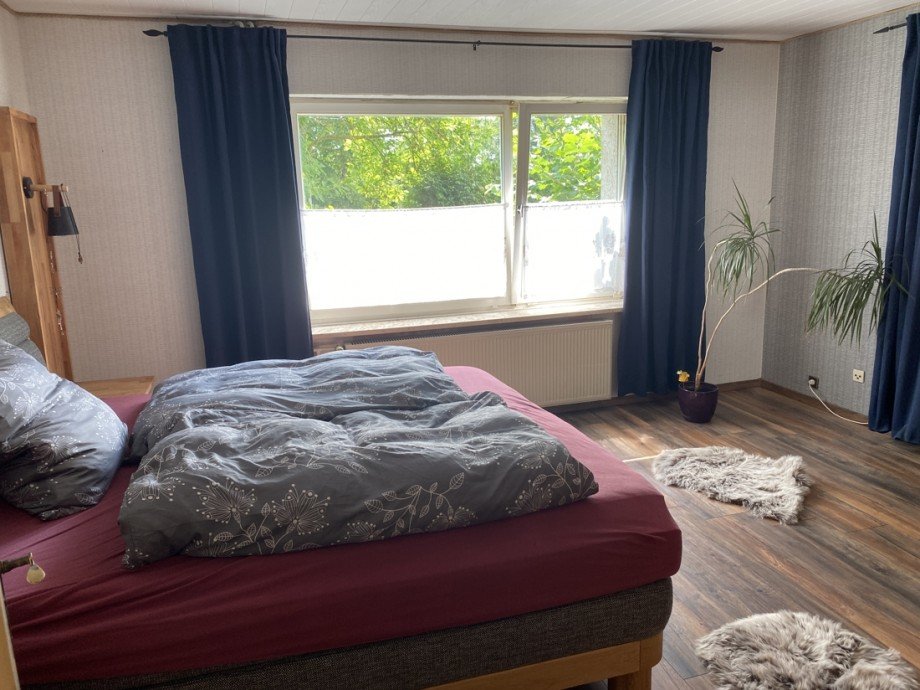 Schlafzimmer im EG Einfamilienhaus Flammersfeld