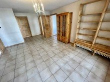 Wohnraum Untergeschoss Familienhaus in ruhiger Wohnlage mit Rheinblick!