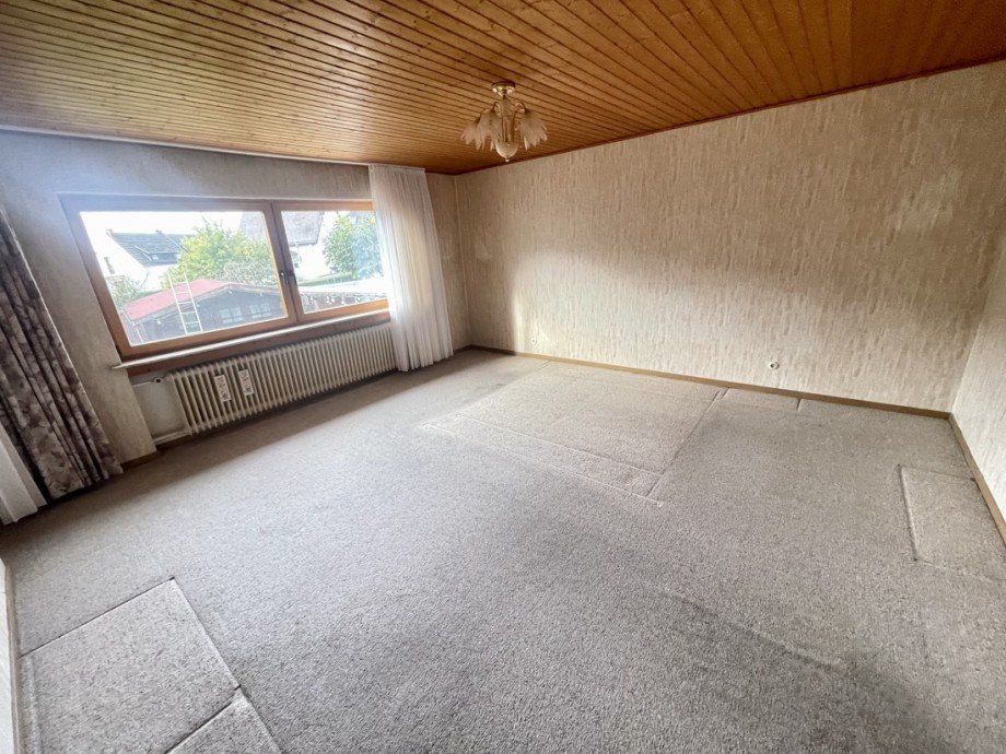 Schlafzimmer im EG Einfamilienhaus Gro�maischeid