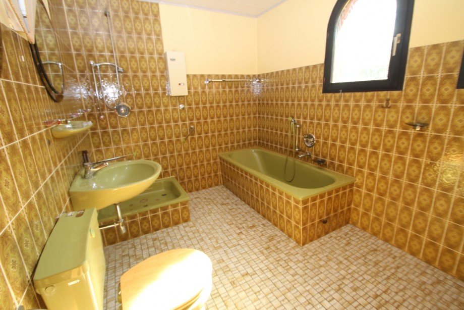 Bad im Erdgeschoss Einfamilienhaus D�rrholz / Werlenbach