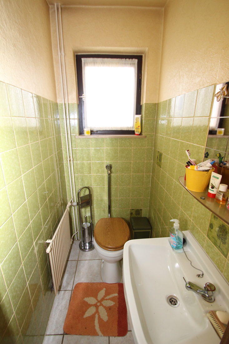G�ste-WC Einfamilienhaus Rott