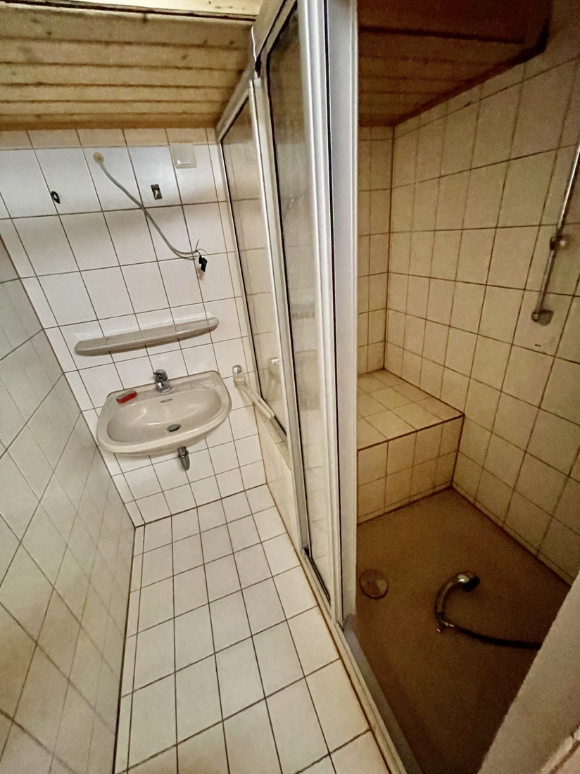 Duschbad im Untergeschoss Einfamilienhaus Horhausen (Westerwald)
