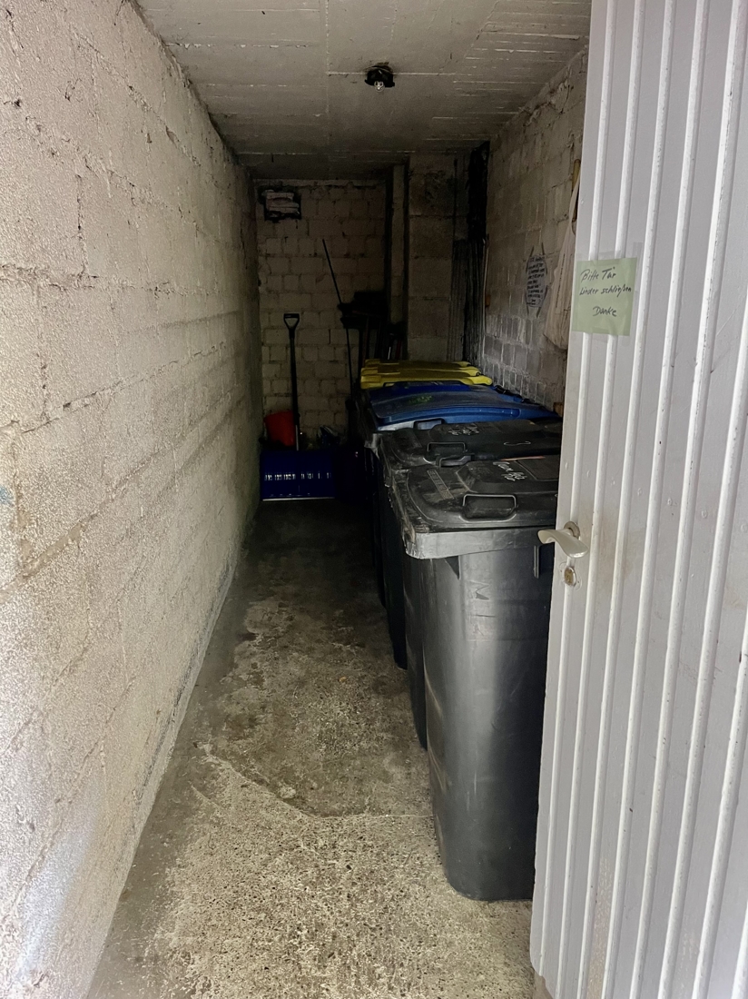 M�lltonnenraum Mehrfamilienhaus K�ln / Niehl