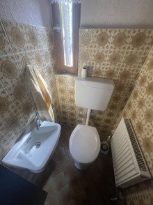 G�ste WC Familienhaus in ruhiger Wohnlage mit Rheinblick!