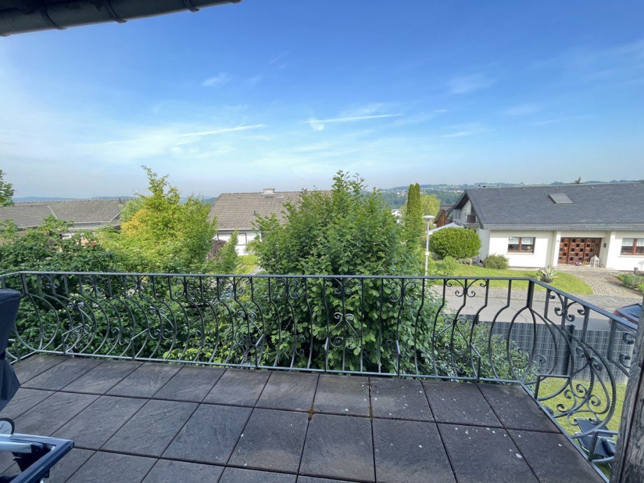 Blick vom Balkon - OG Mehrfamilienhaus Neustadt (Wied)
