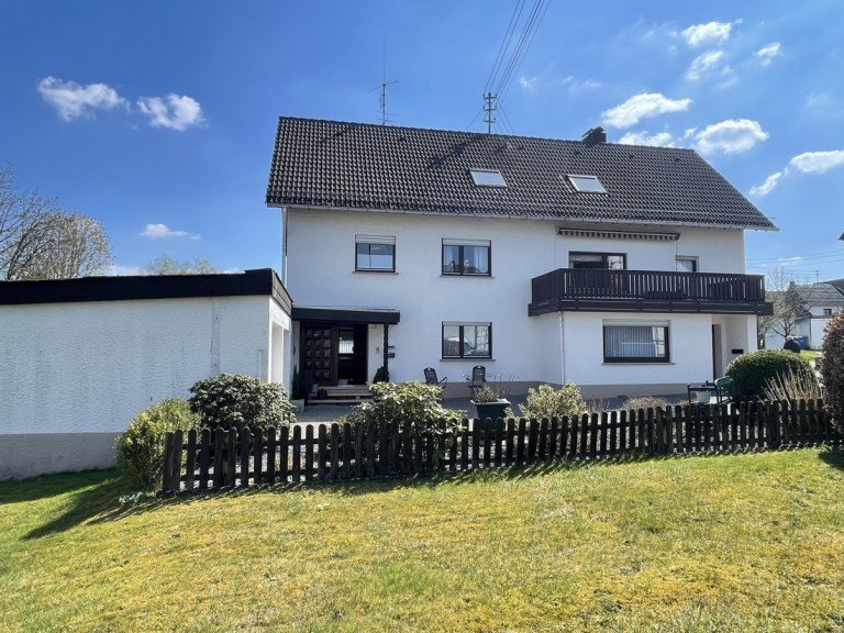  Harschbach - Neuwied Zweifamilienhaus Haus verkauft Harschbach! Zweigenerationenhaus + Doppelgarage + Werkstatt in idyllscher Wohnlage!