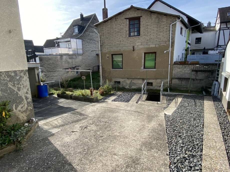 2 Stellpl�tze Einfamilienhaus Neuwied / Segendorf
