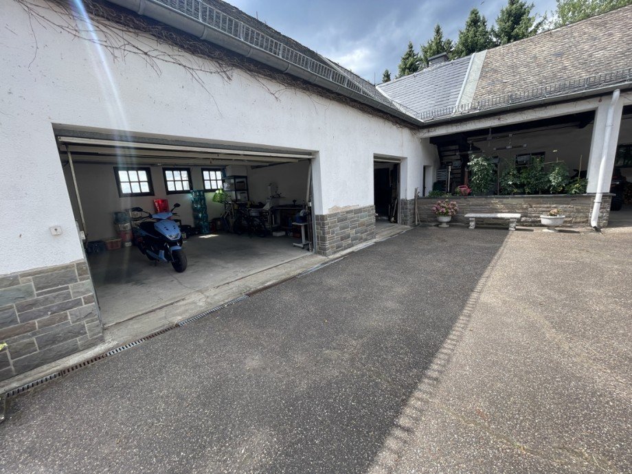 Stallungen Einfamilienhaus Linz am Rhein