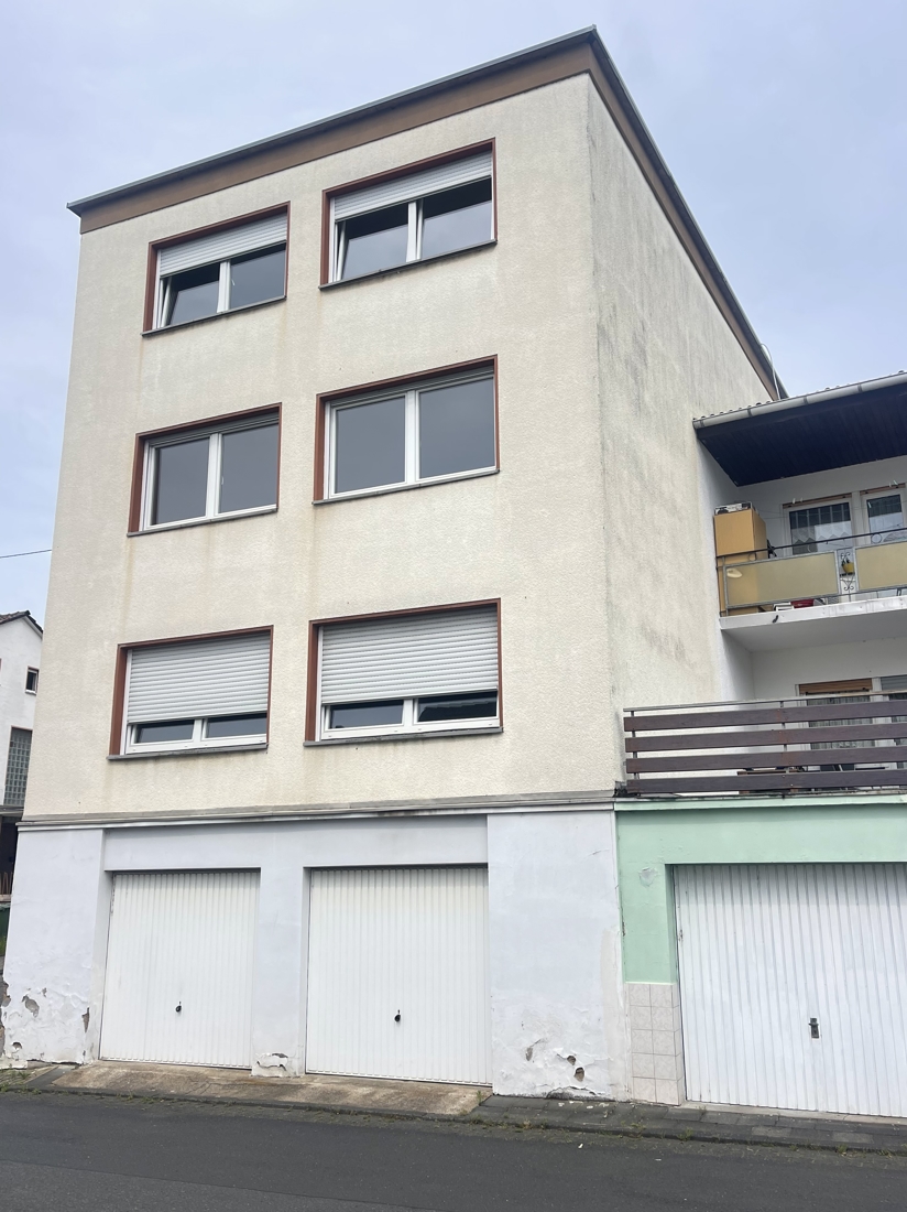 R�ckansicht Mehrfamilienhaus Bad H�nningen