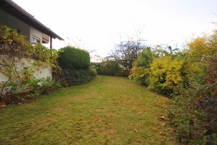 Garten hinter dem Haus Einfamilienhaus Breitscheid