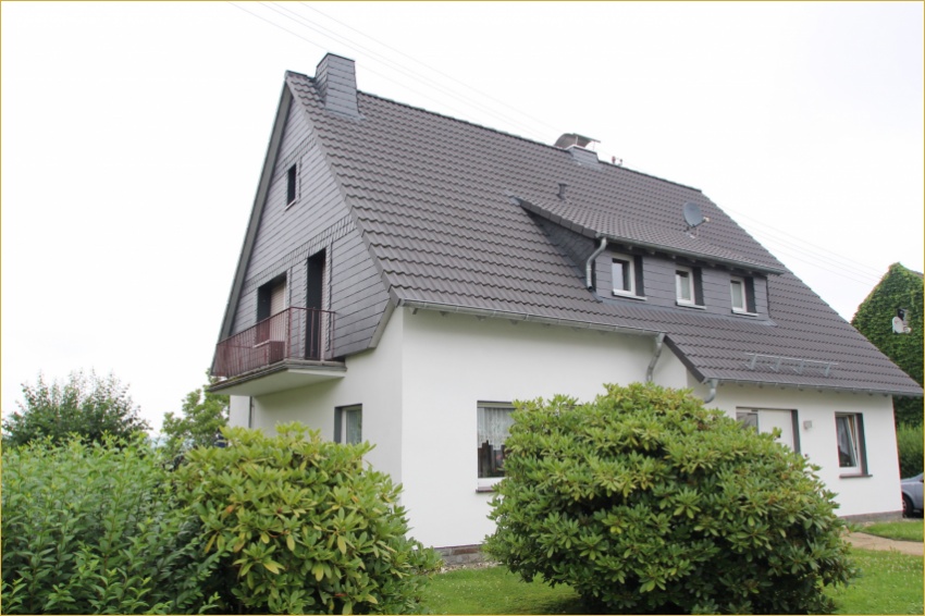 Familienfreundliche Wohnlage Zweifamilienhaus Flammersfeld