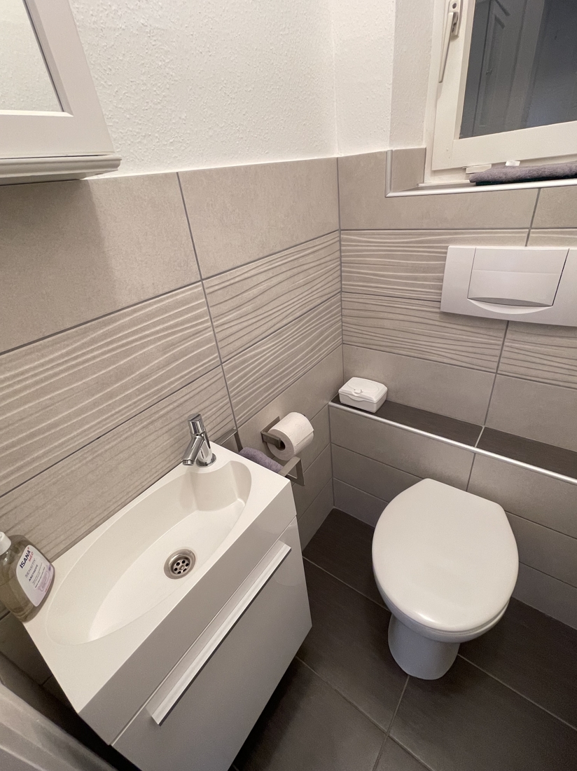 G�ste WC: Erdgeschoss Einfamilienhaus Oberlahr