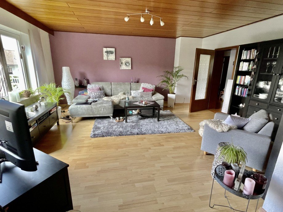 Wohnraum - EG Mehrfamilienhaus Neustadt (Wied)
