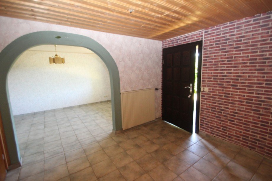 Raum im UG mit separatem Eingang Einfamilienhaus D�rrholz / Werlenbach