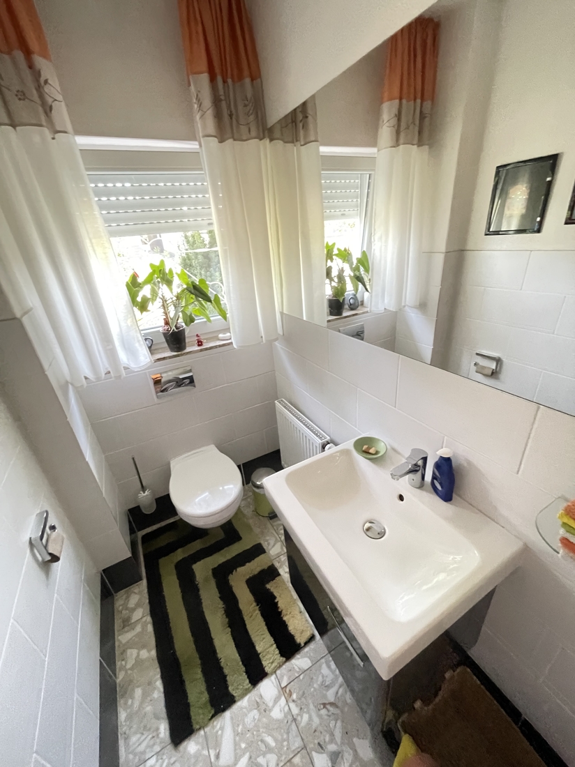 G�ste/WC Einfamilienhaus Puderbach