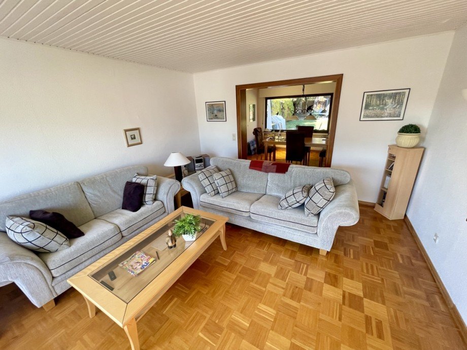 Wohnzimmer: Erdgeschoss Einfamilienhaus Oberlahr