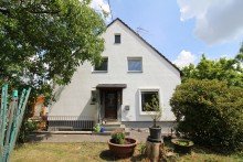  VERKAUFT! Haus verkaufen Flammersfeld! Gro�z�giges, teilmodernisiertes