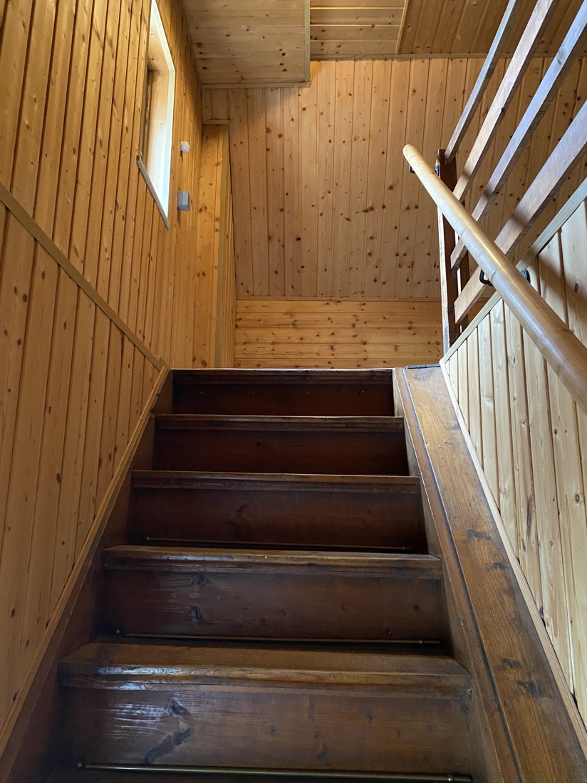 Treppe zum Speicher Doppelhaush�lfte Neuwied / Niederbieber