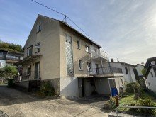 Innenhof Haus verkaufen Neuwied! 2-Familienhaus mit kompaktem Grundst�ck! F�r Kapitalanleger oder Eigennutzer