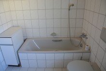 Badezimmer im EG Haus verkaufen Flammersfeld! Bungalow + separatem Anbau - in ruhiger Ortsrandlage!