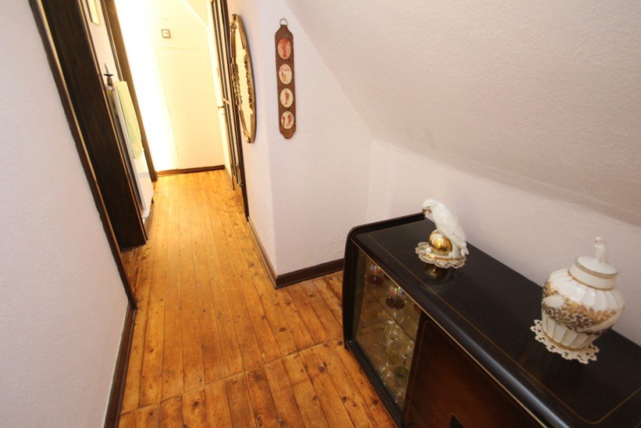 Flur OG Einfamilienhaus Rengsdorf