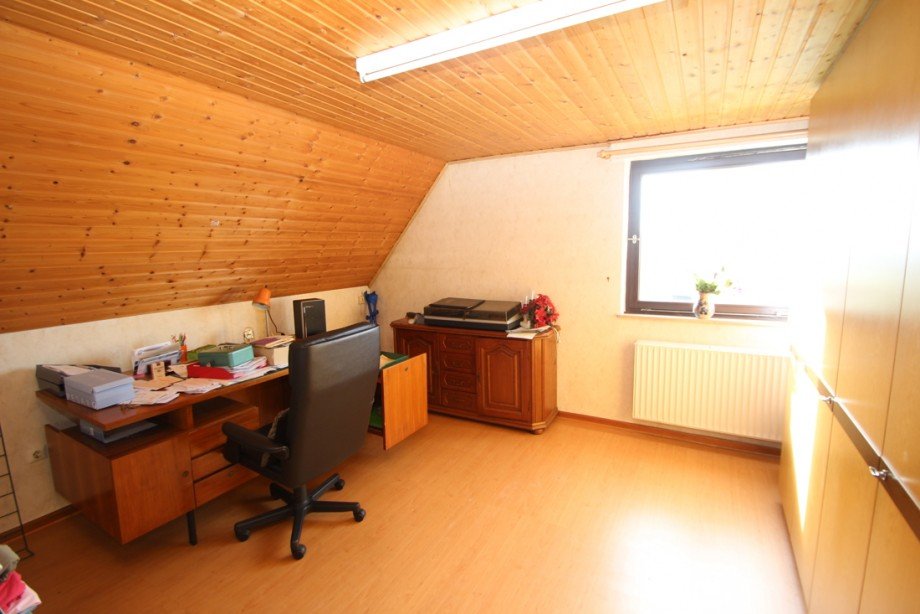 Kinderzimmer/B�ro im OG Einfamilienhaus Rott