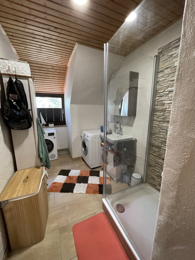 Wohnung 3: Bad Einfamilienhaus Linz am Rhein