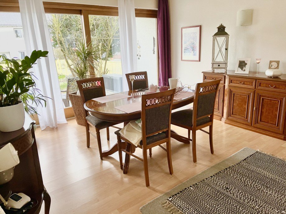 Wohnen EG Zweifamilienhaus Dierdorf
