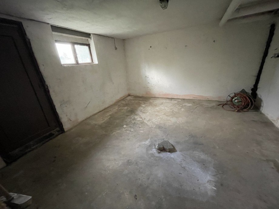 Keller mit Ausgang in den Garten Einfamilienhaus Steimel / Alberthofen