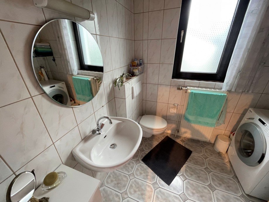 Zeitloses Duschbad Einfamilienhaus Horhausen (Westerwald)