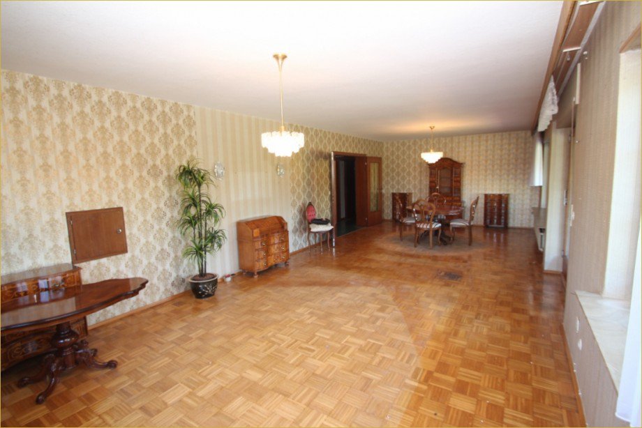 Wohnbereich mit Ausgang in den Garten Einfamilienhaus Raubach
