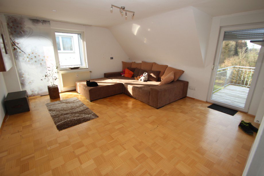 Wohnraum 1. Etage Zweifamilienhaus Flammersfeld