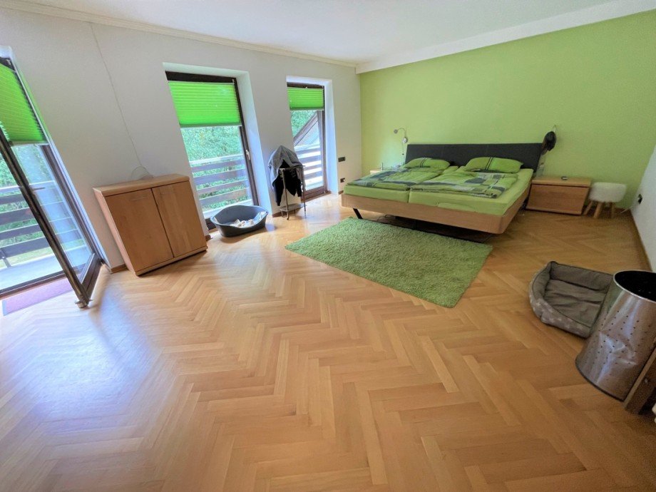 Hauptwohnung: Schlafzimmer 1 Einfamilienhaus Linz am Rhein