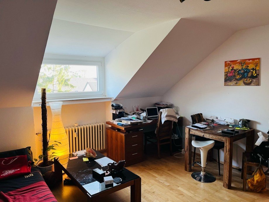 Wohnzimmer - DG rechts Mehrfamilienhaus K�ln / Niehl