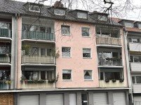 Hauptbild Investition statt Inflation! Grundsolides 10-Parteienhaus - 76.680 Euro Jahreskaltmiete.