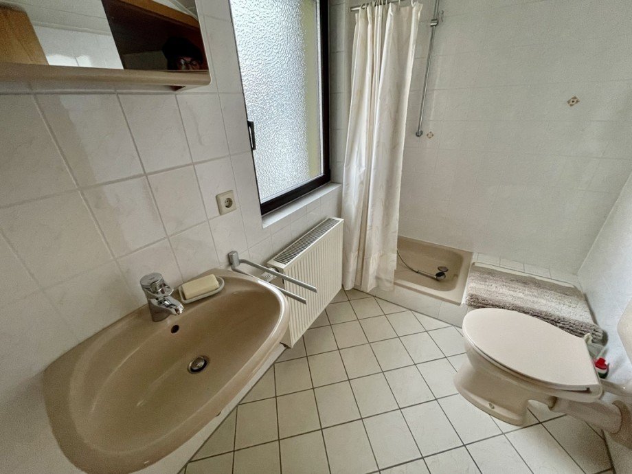 Zimmer 2 mit Bad Einfamilienhaus Thalhausen